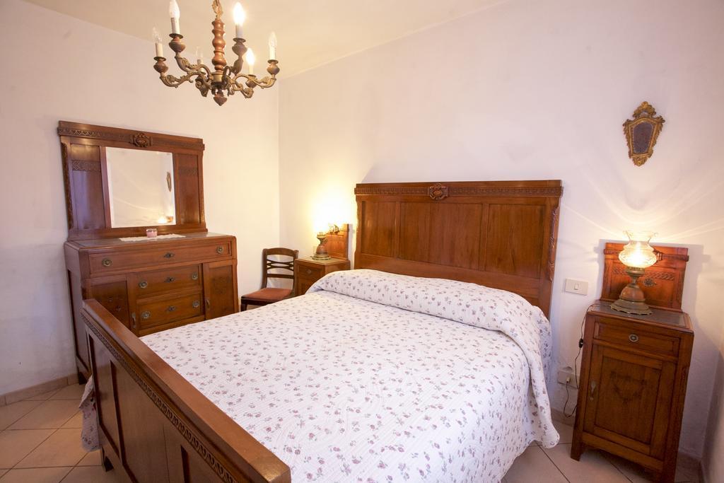 La Casina A Schiopparello - Goelba Apartment