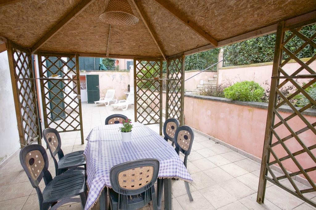 La Casina A Schiopparello - Goelba Apartment
